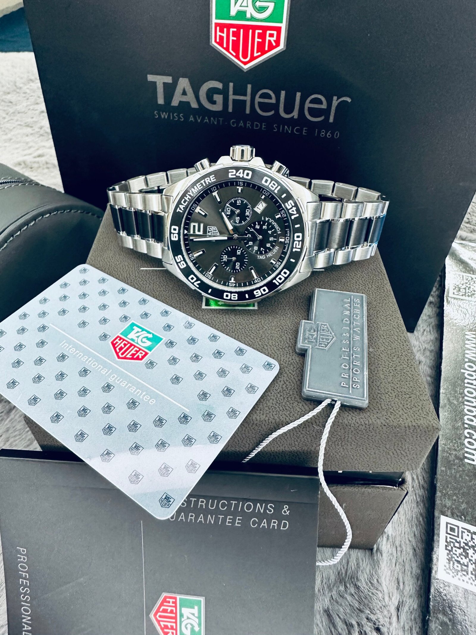 IMG_E2931.jpg Tag Heuer Formula 1 Quartz Chronograph Dark Grey Dial Men’s Stainless Steel Chain Watch