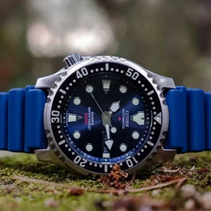 Citizen NY0040-17L side view