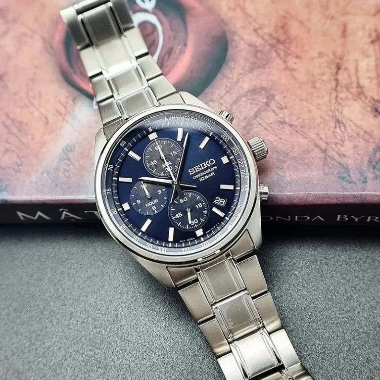 Seiko SSB377P1 side view