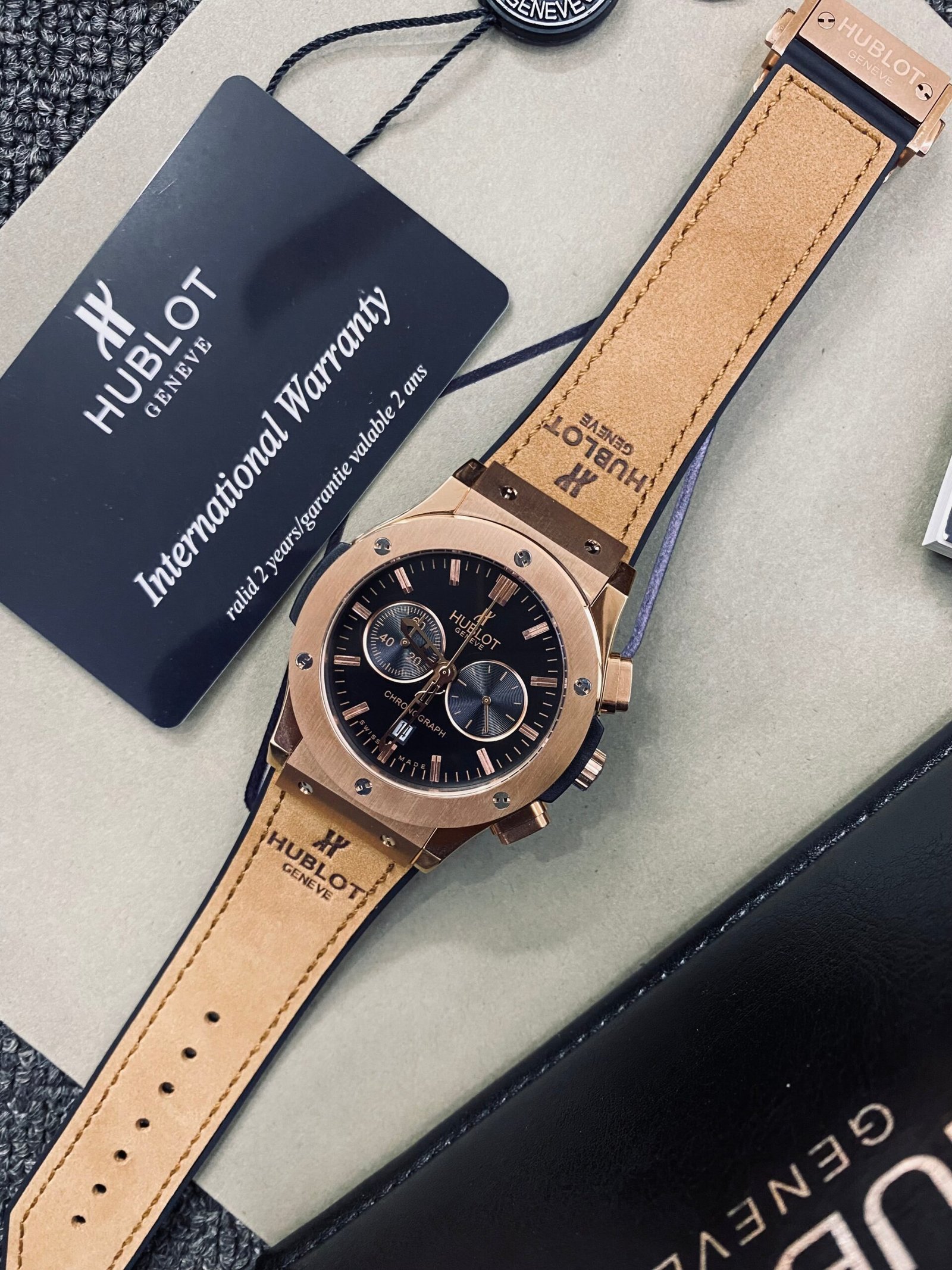 WW1820_5.jpg Hublot BigBang Geneve Rose Gold Stainless Steel quartz movements Brown Leather X Silicone Strap Europe Standard Watch For Men