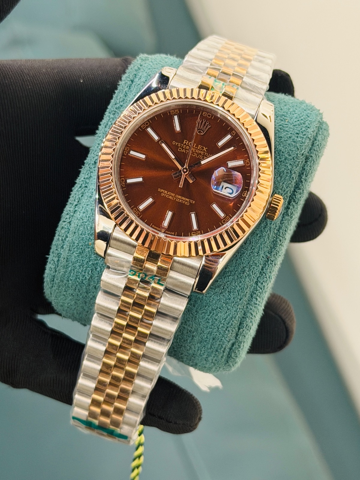 tp-b2-ref-20261022-01-rolex-brown-dial-two-tone-jubilee Rolex — Brown Dial, Fluted Bezel & Two-Tone Jubilee-Style Bracelet - Image 2