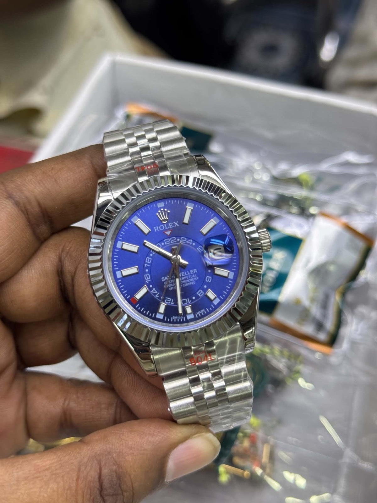 tp-b2-ref-20261022-17-rolex-blue-sky-dial-silver Rolex — Blue Inner-Ring Dial, Fluted Bezel & Silver-Tone Bracelet - Image 2